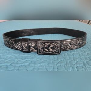 Hand Crafted Black Belt Bag with Sophisticated Style